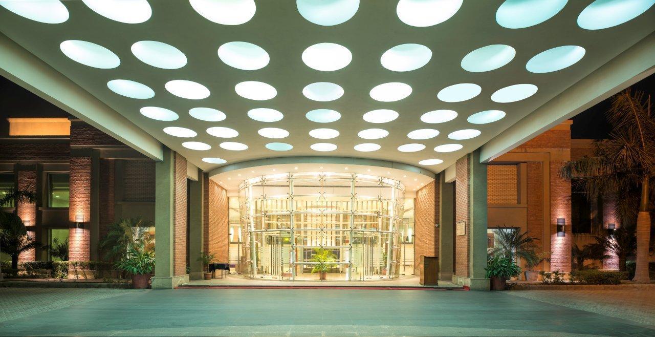 Aveda Hotel - Ludhiana Лудхиана Экстерьер фото
